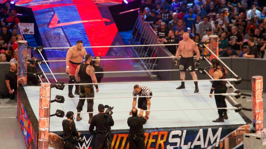 Lesnar vs Samoa Joe vs Strowman vs Reings